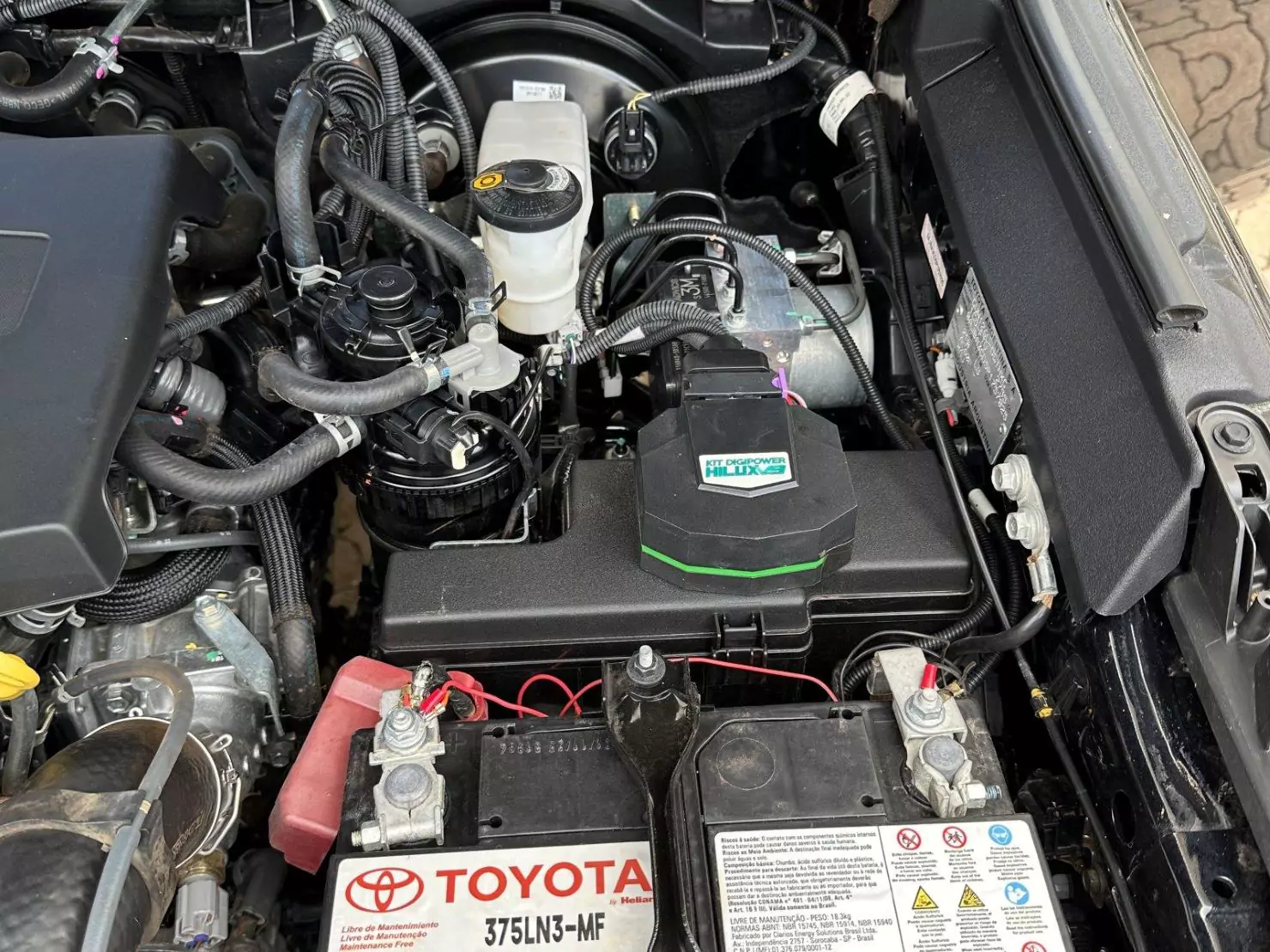 Toyota Hilux SRX 2.8 Turbo Diesel / Foto: BF MF