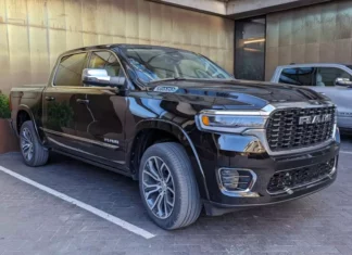 Ainda mais imponente, nova Ram 1500 deve chegar em breve ao Brasil Nova Ram 1500 / Foto: Stephen Rivers/Carscoops, Stellantis