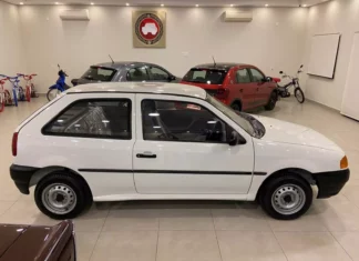 Intacto por 25 anos, Gol Special 1999 segue com 4 mil km Gol Special 1999 / Foto: Reginaldo de Campinas