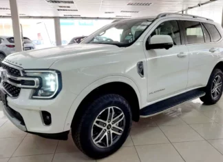 Vende igual água: Novo Ford Everest bate recorde na Oceania Foto: Ford