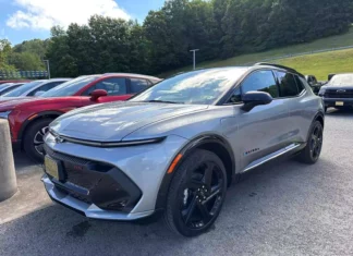 A caminho do Brasil, nova Chevy Equinox EV tem primeiro Recall Chevrolet Equinox EV / Foto: GM