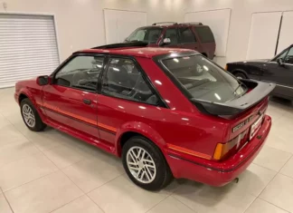 Escort XR3 Fórmula 1991 0km: Uma Relíquia Nostálgica Escort XR3 Fórmula 1991 / Foto: Reginaldo de Campinas