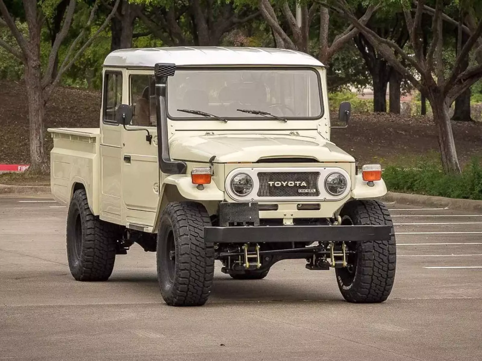 Toyota Bandeirante 1993 / Foto: Bring a Trailer