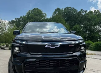 Cogitada no Brasil, nova Chevrolet Silverado EV Deve Chegar em 2026