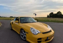 Super Clássico: Porsche 996 GT2 tenta atingir 200 mph na Autobahn, faz ainda melhor