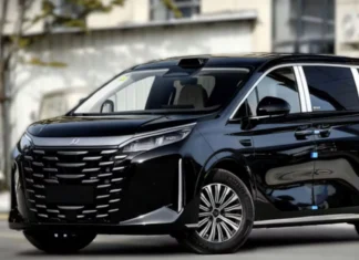 Chinesa BYD lança minivan de luxo que roda 1.100km com um tanque
