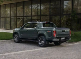 Nova pickup Chevrolet S10 chama atenção