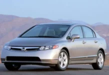 Corolla e Civic entre os carros que podem ficar mais baratos com mudança no IPVA em 2026