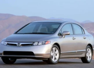 Corolla e Civic entre os carros que podem ficar mais baratos com mudança no IPVA em 2026