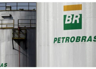 Petrobras e Ipiranga Anunciam Possíveis Reajustes nos Preços da Gasolina Diante de Tensão Internacional