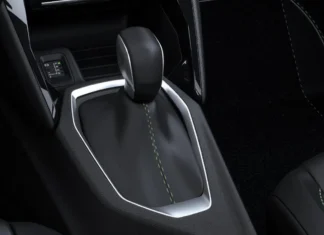 Peugeot 2008 desafia rivais com corte de R$ 18 mil e IPVA grátis em briga com T-Cross, Creta e HR-V