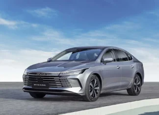 BYD revoluciona mercado ao ofertar sedan híbrido King mais barato que compacto Dolphin, atraindo empresas brasileiras
