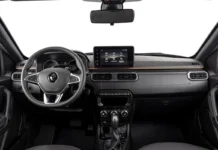 Renault Oroch busca conquistar mercado com desconto de R$ 9.150 e parcelas de R$ 1.676, destacando-se frente à Fiat Strada