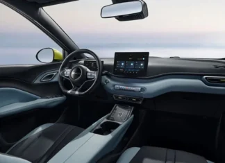 BYD Dolphin Mini oferece parcelas de R$ 999 com até R$ 35 mil de desconto para públicos específicos no Brasil