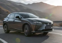 Lexus lança o SUV elétrico RZ 450e no Brasil: acelera de 0 a 100 km/h em 4,6 segundos e desafia concorrentes de luxo