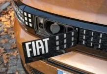 Novo SUV compacto elétrico da Stellantis irá substituir o Fiat Mobi em 2028, prometendo robustez e acessibilidade